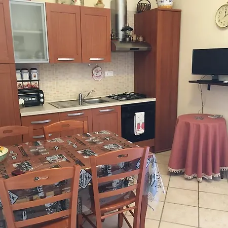 La Casa Di Marianna Apartment *